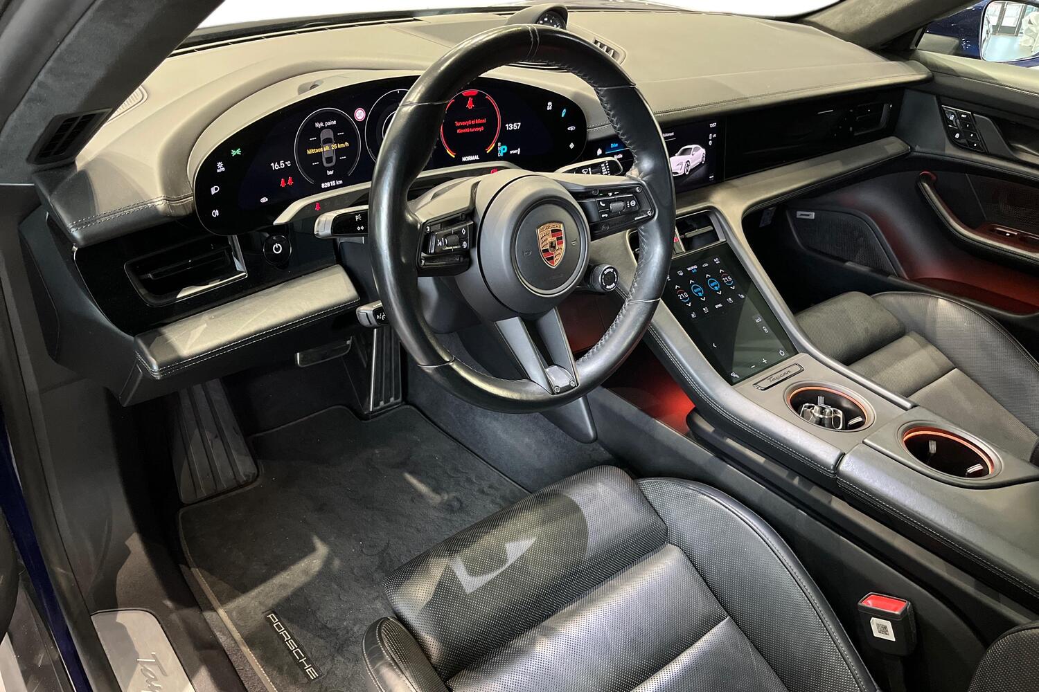 Porsche Taycan vaihtoauto