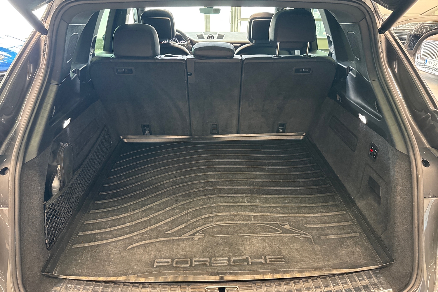 Porsche Cayenne vaihtoauto