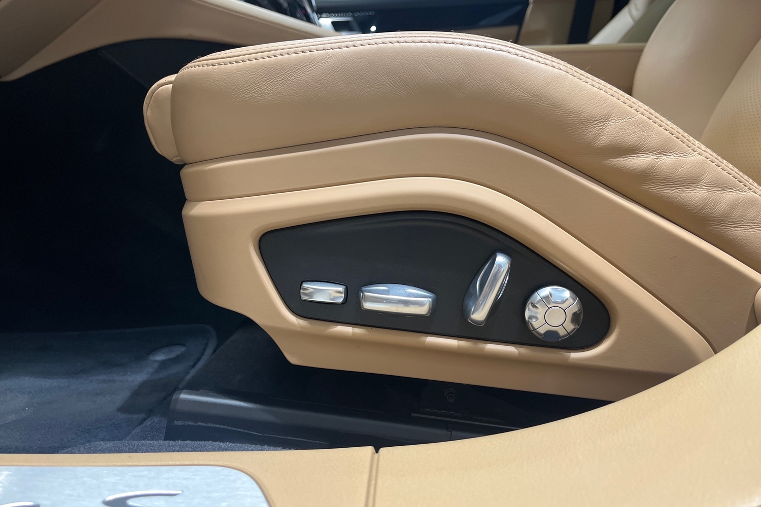 Porsche Panamera vaihtoauto