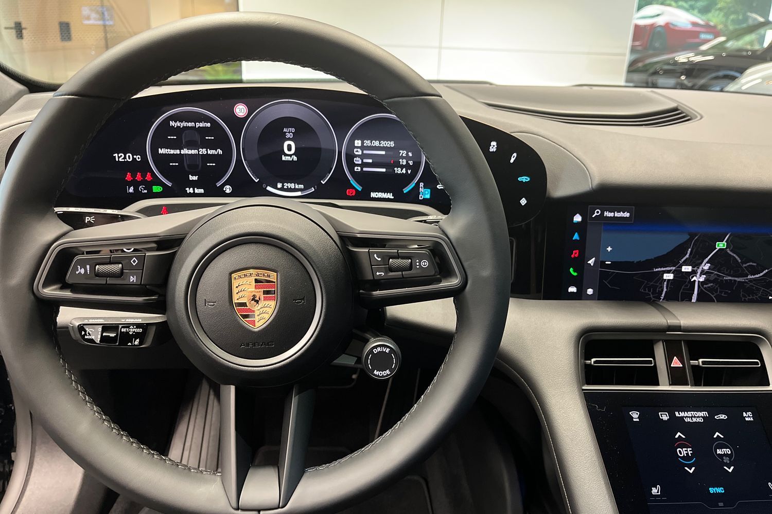 Porsche Taycan vaihtoauto