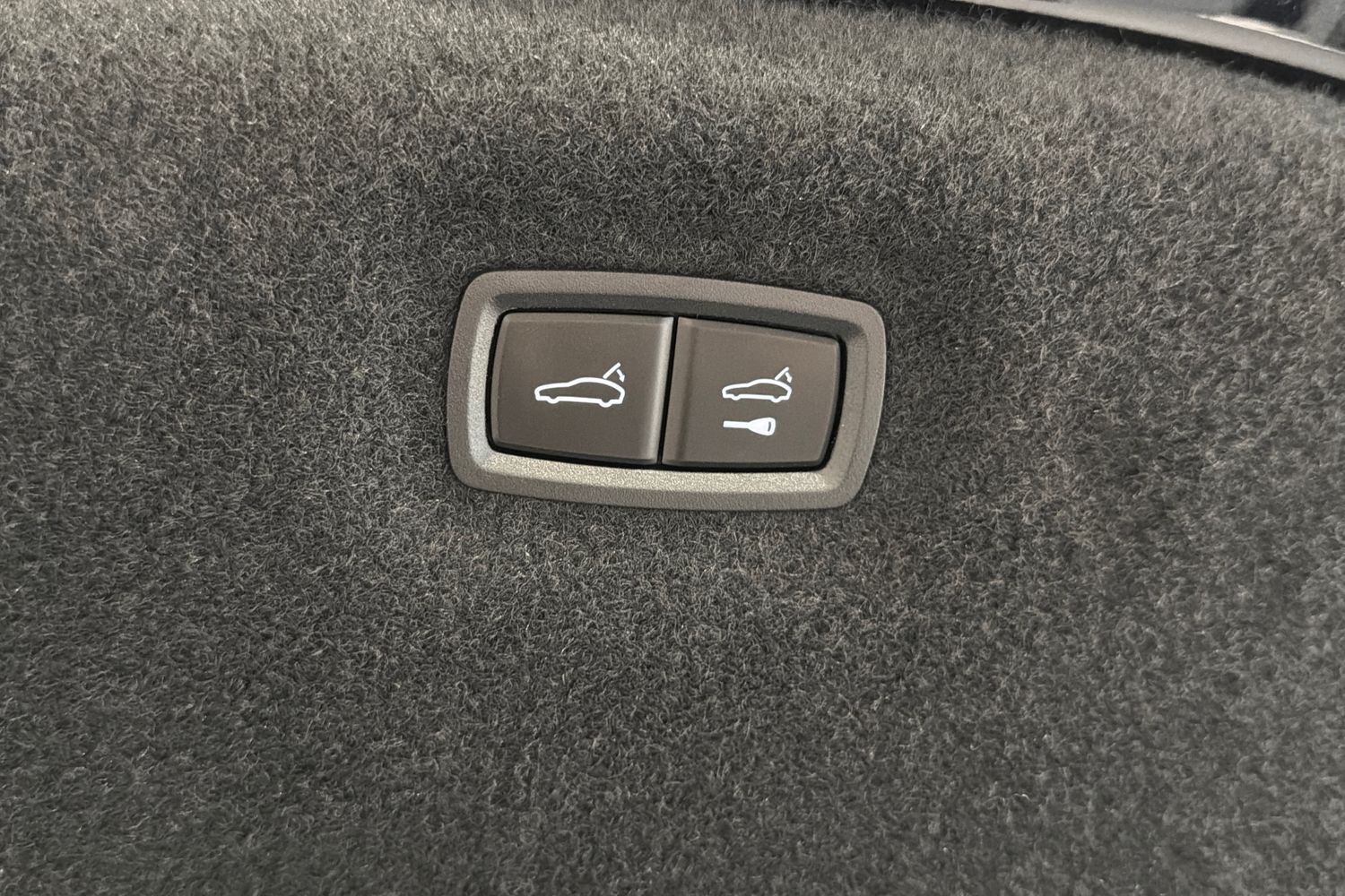 Porsche Taycan vaihtoauto
