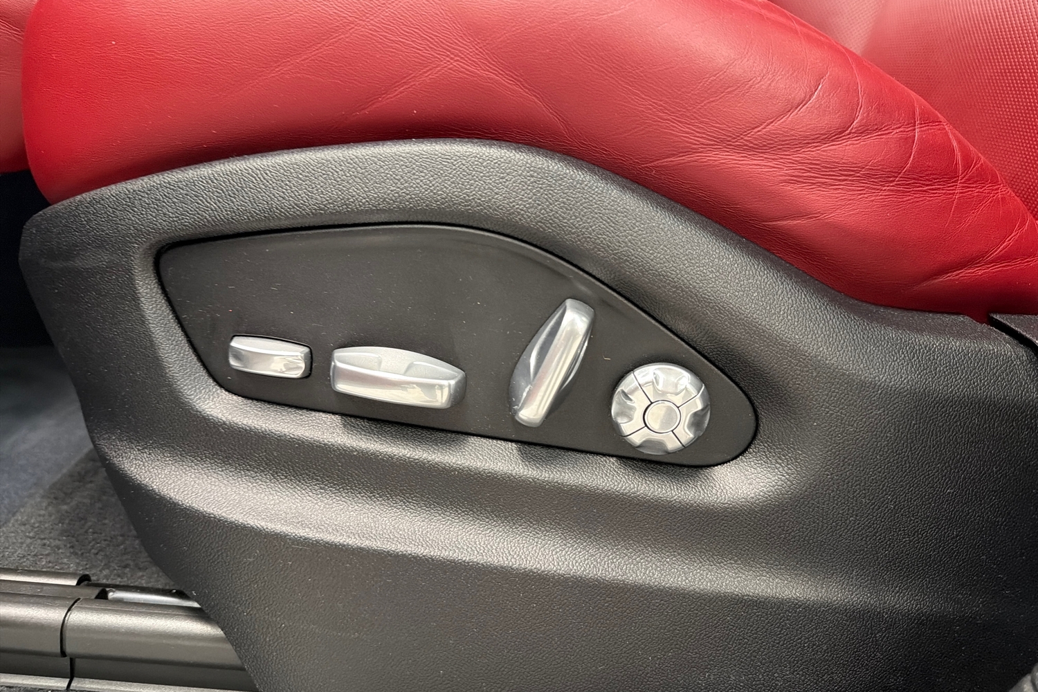 Porsche Cayenne vaihtoauto
