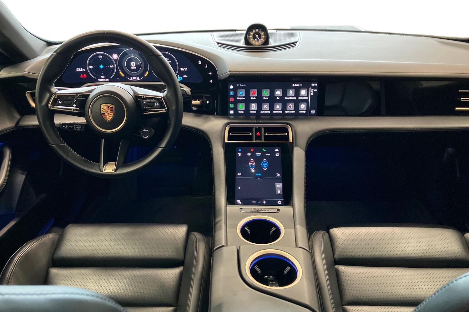 Porsche Taycan vaihtoauto