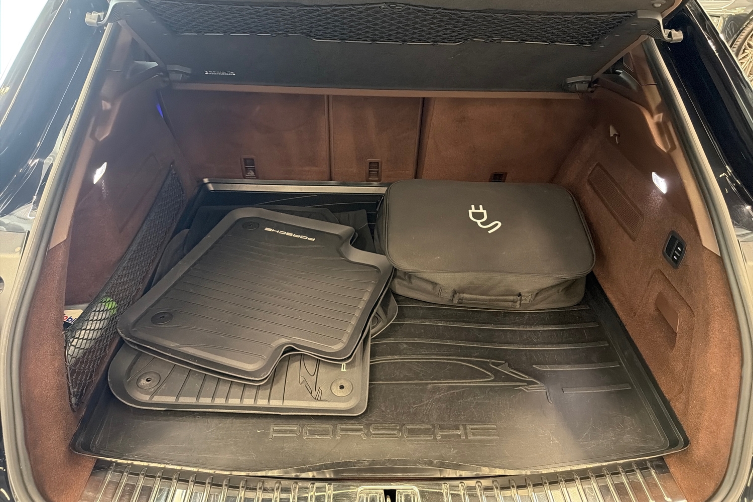Porsche Cayenne vaihtoauto