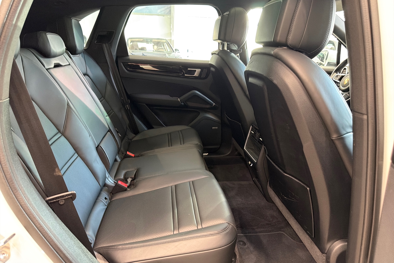 Porsche Cayenne vaihtoauto