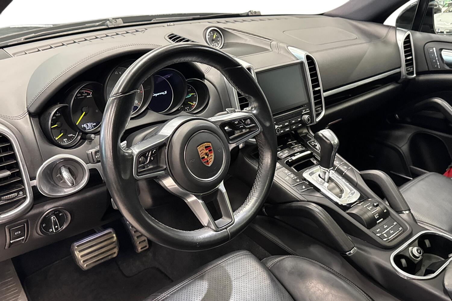 Porsche Cayenne vaihtoauto