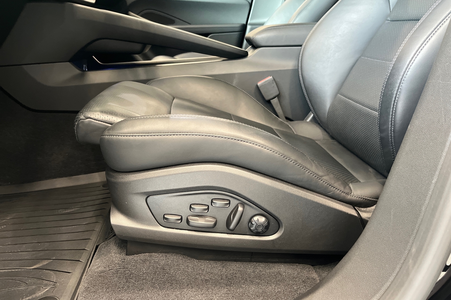 Porsche Macan vaihtoauto