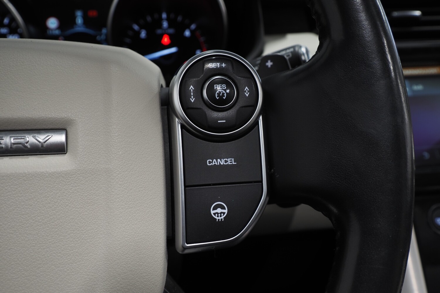 Land Rover Discovery vaihtoauto