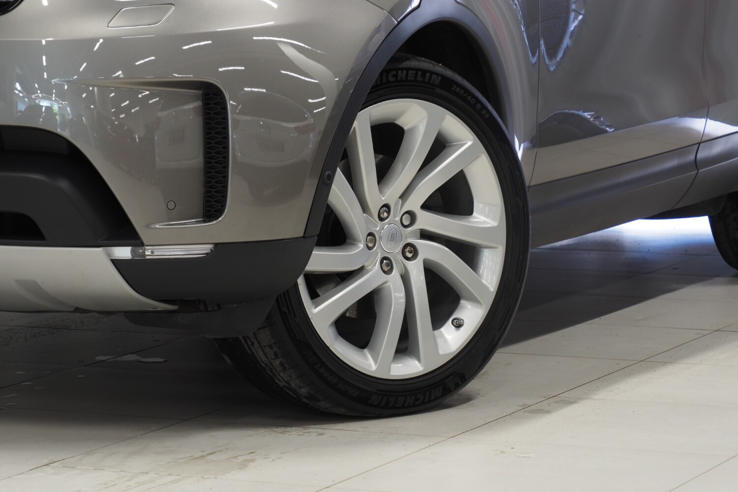 Land Rover Discovery vaihtoauto