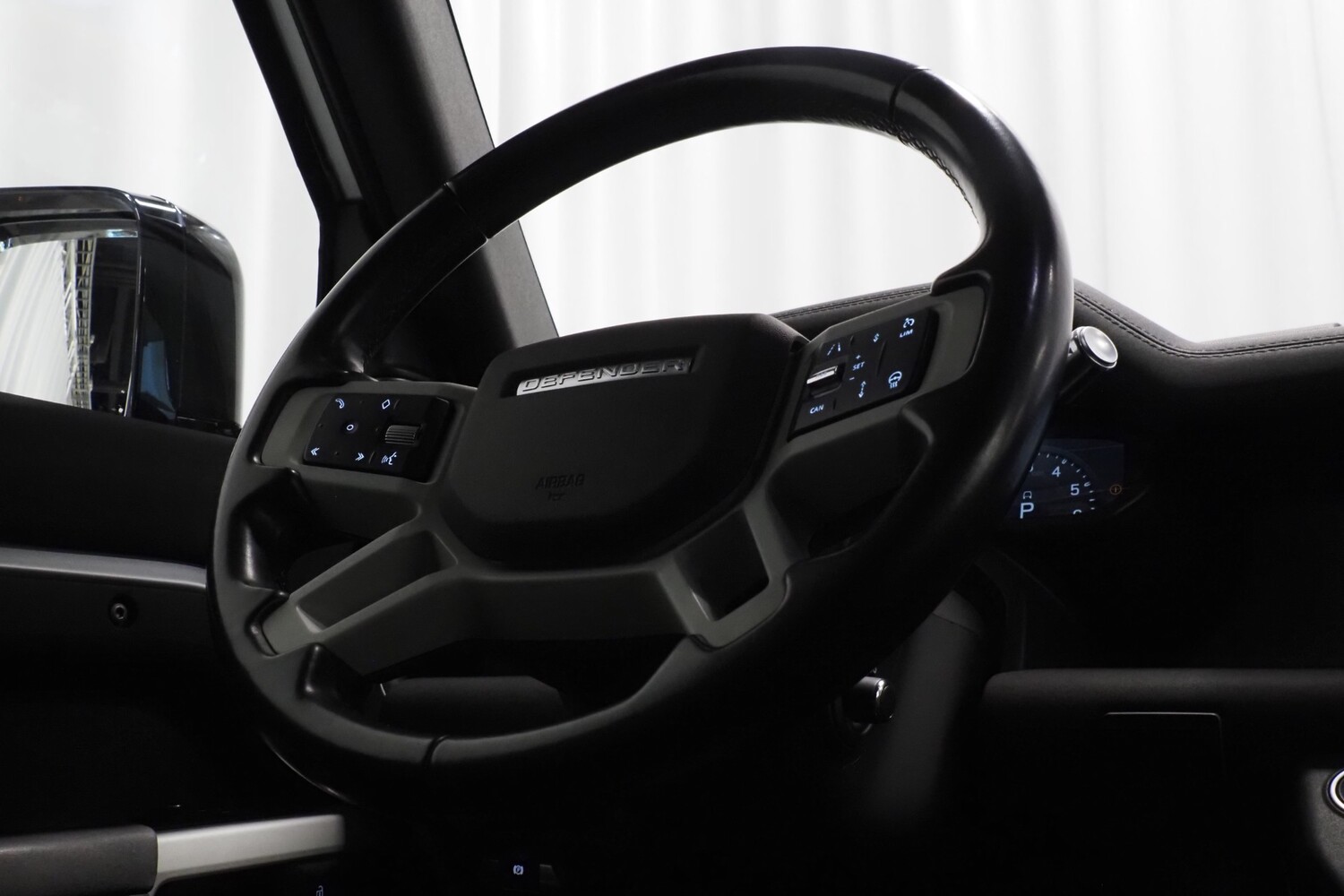 Land Rover Defender vaihtoauto