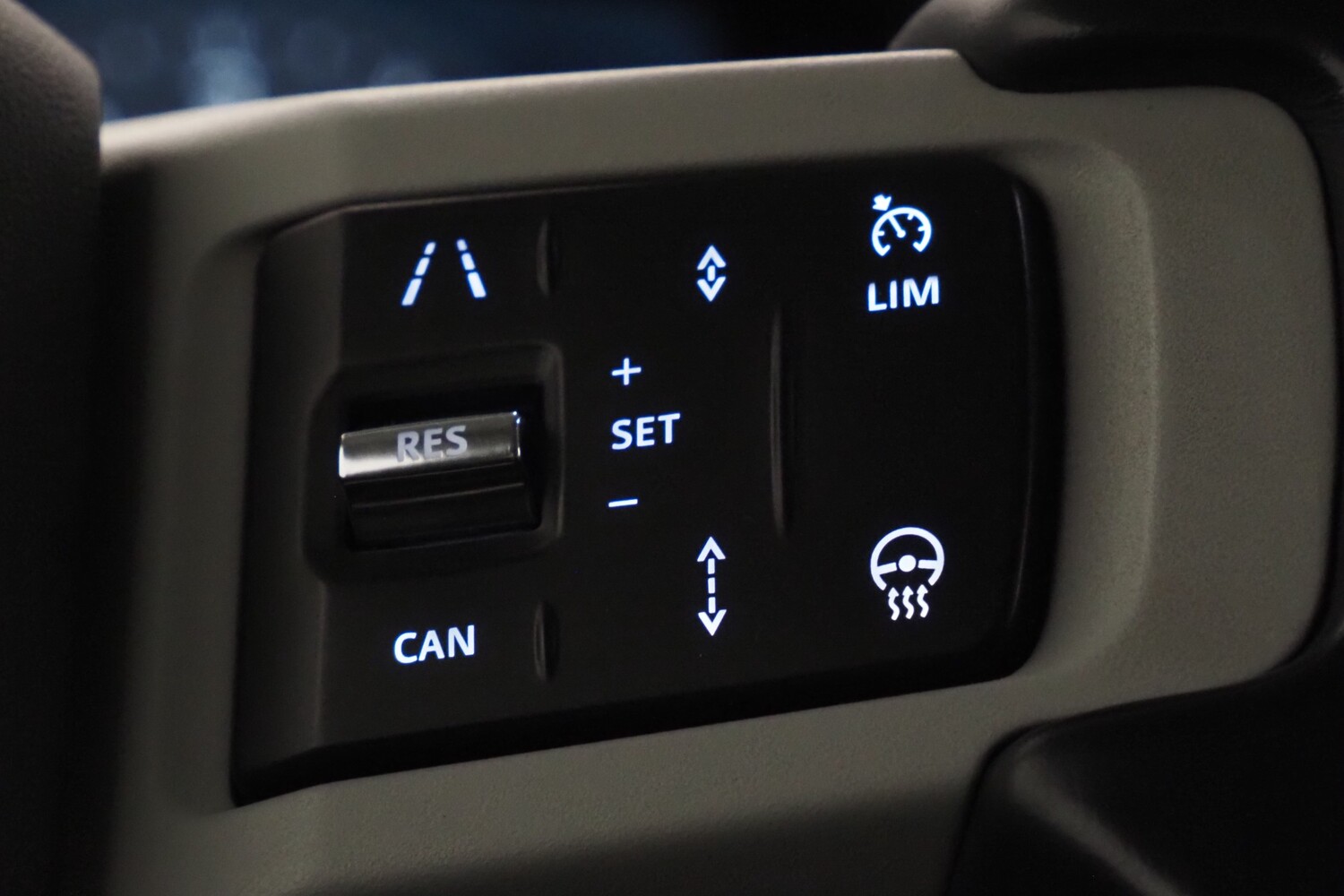 Land Rover Defender vaihtoauto