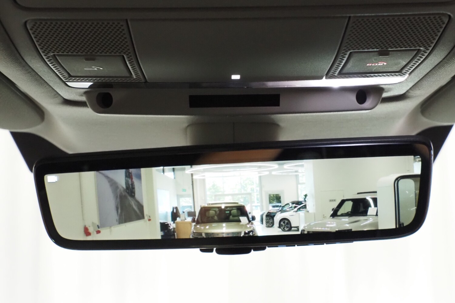 Land Rover Defender vaihtoauto