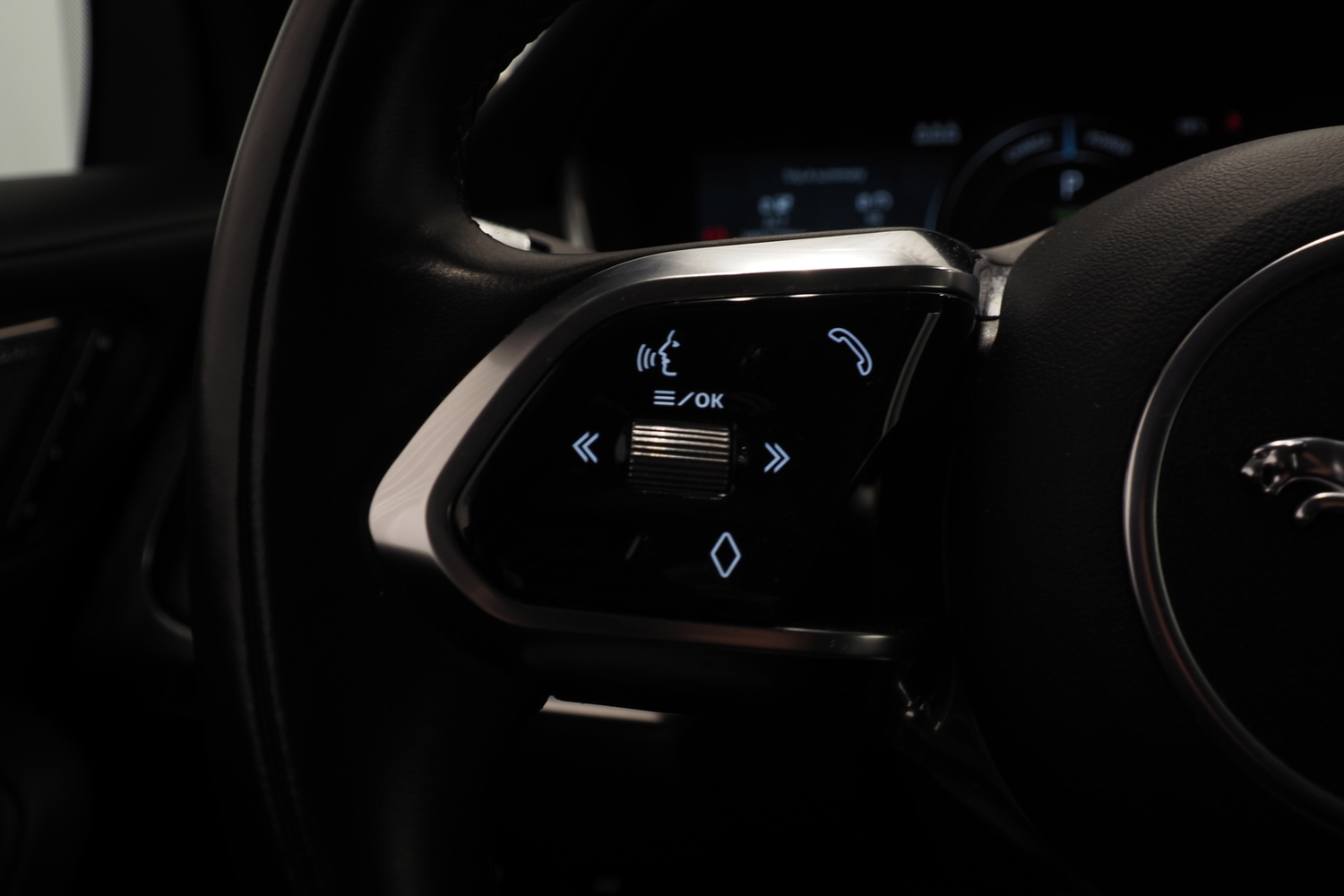 Jaguar I-PACE vaihtoauto