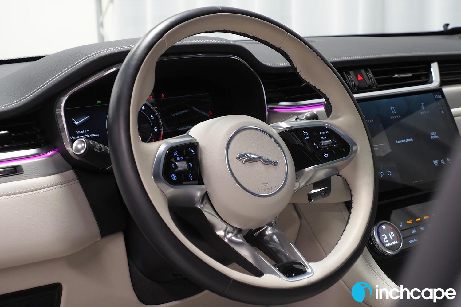Jaguar F-PACE vaihtoauto