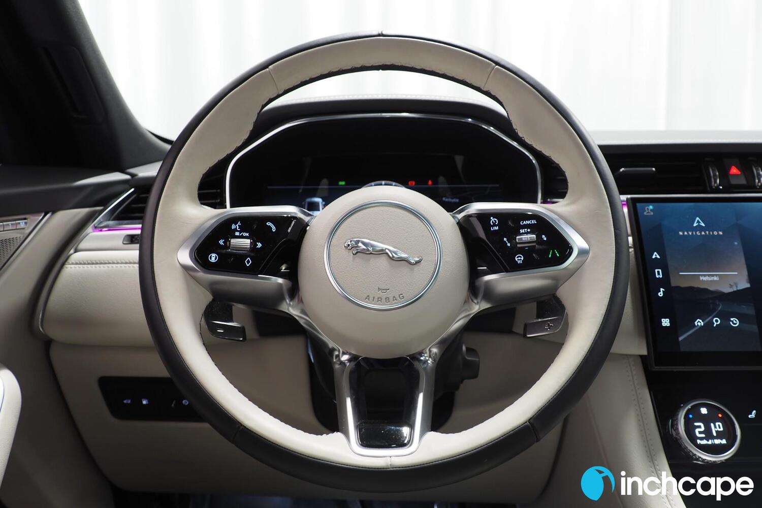 Jaguar F-PACE vaihtoauto