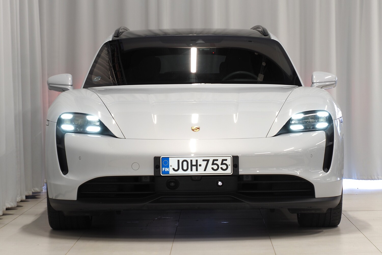Porsche Taycan vaihtoauto