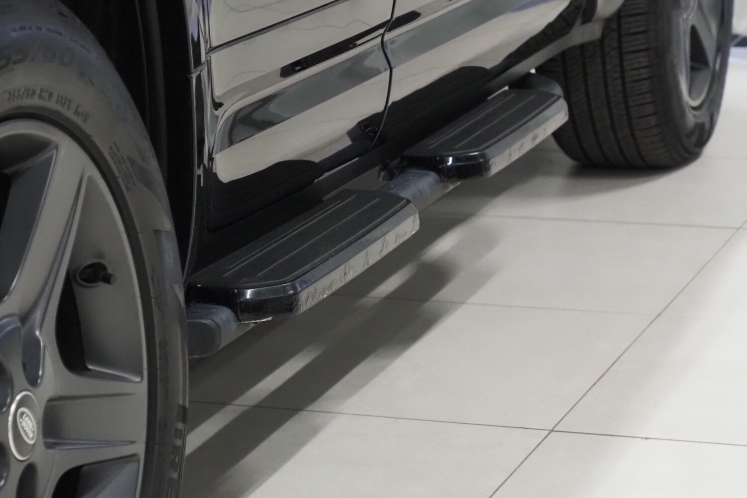 Land Rover Defender vaihtoauto