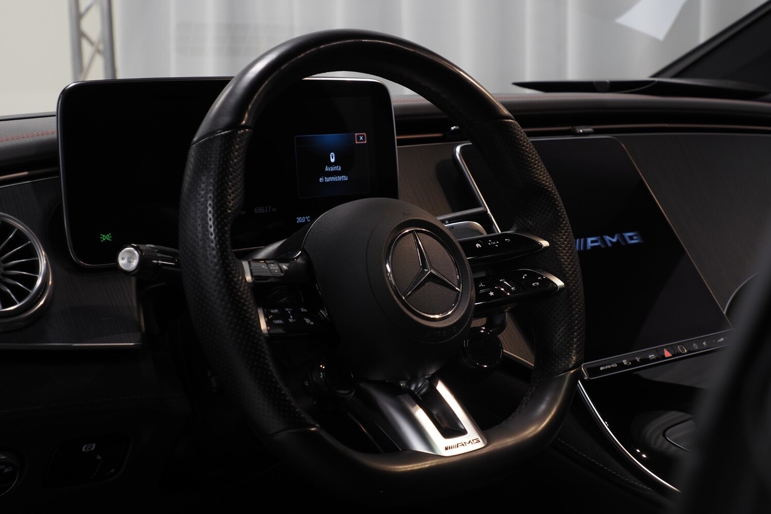 Mercedes-Benz EQE vaihtoauto