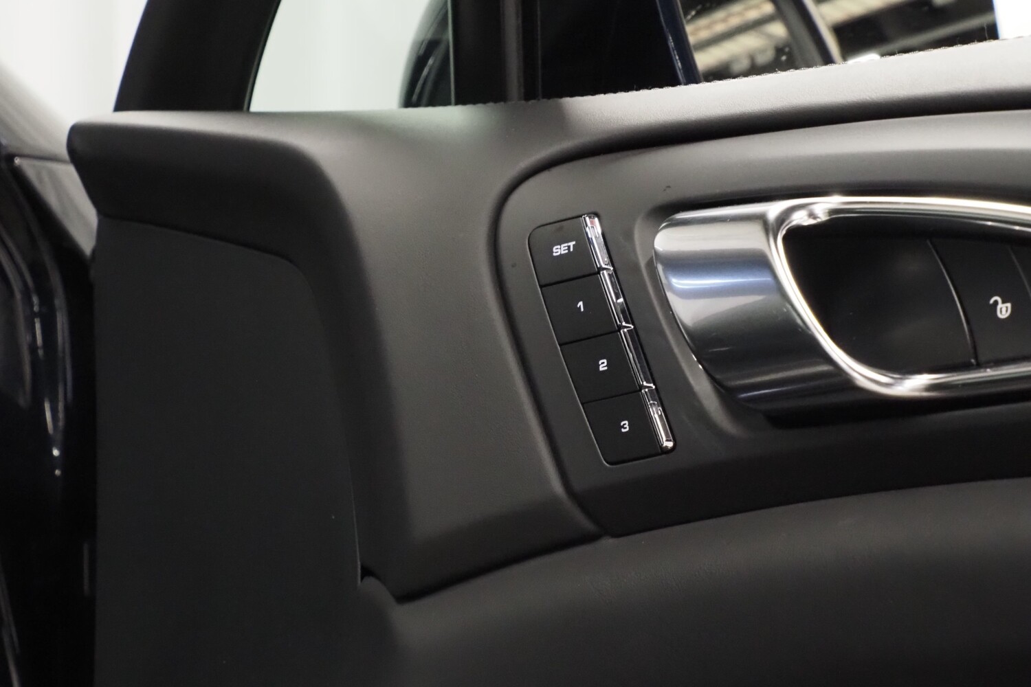 Porsche Cayenne vaihtoauto