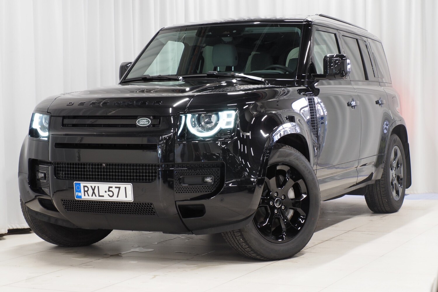 Land Rover Defender vaihtoauto