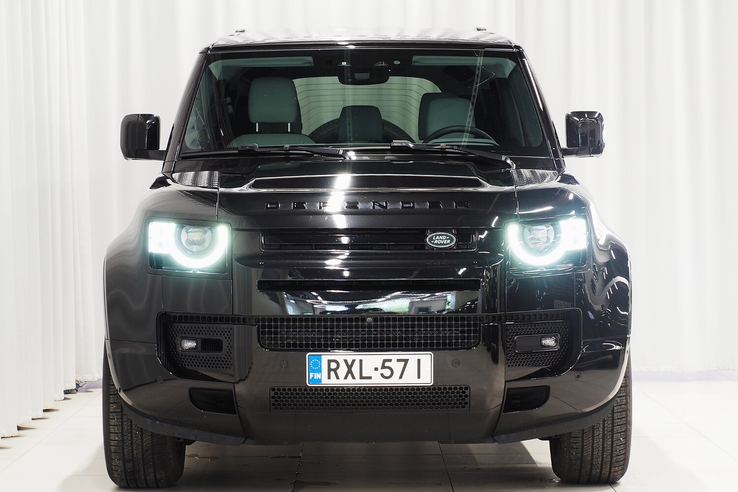 Land Rover Defender vaihtoauto