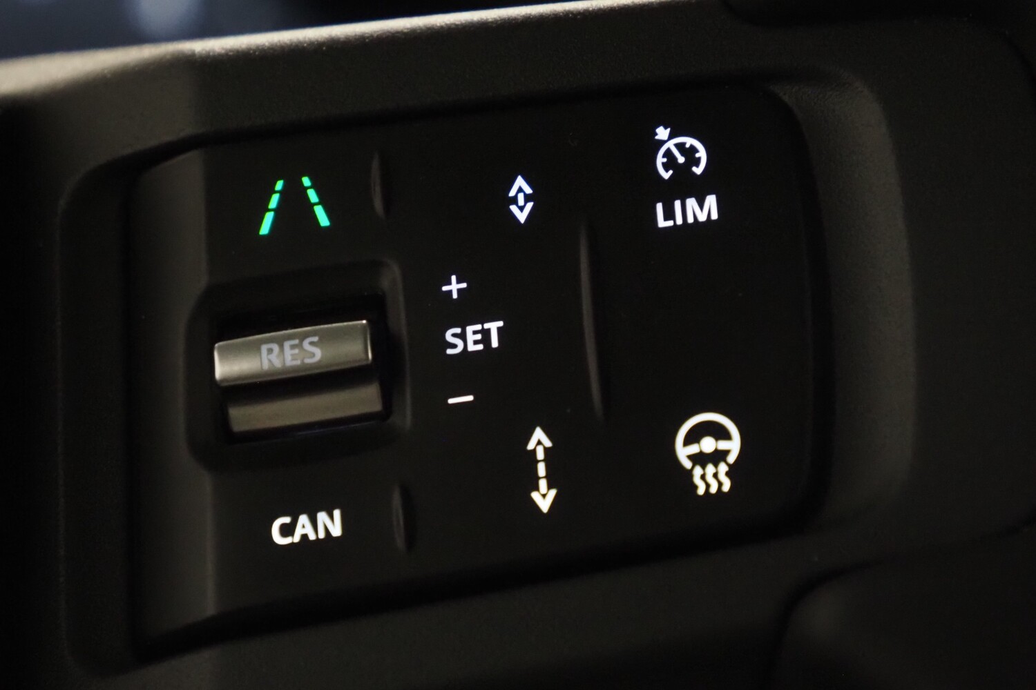 Land Rover Defender vaihtoauto