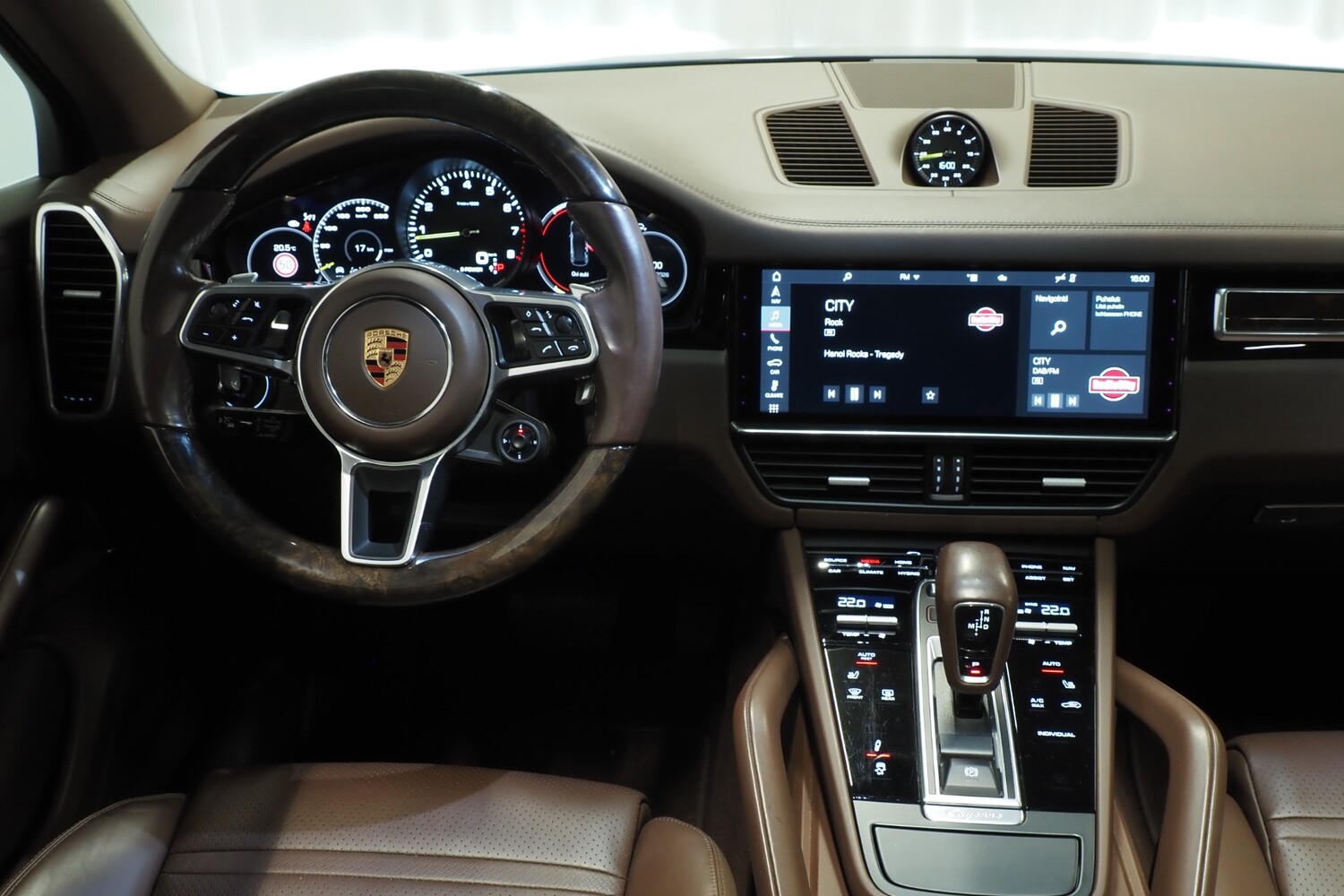 Porsche Cayenne vaihtoauto
