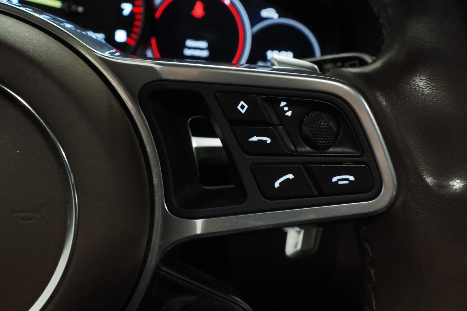 Porsche Cayenne vaihtoauto