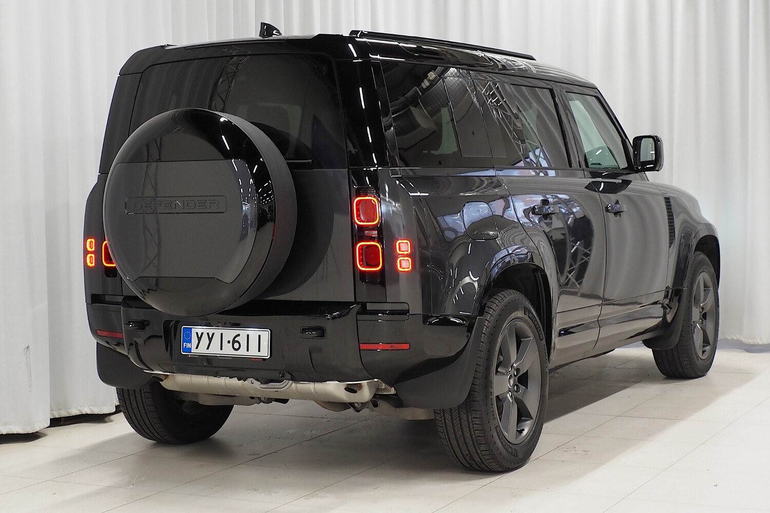 Land Rover Defender vaihtoauto