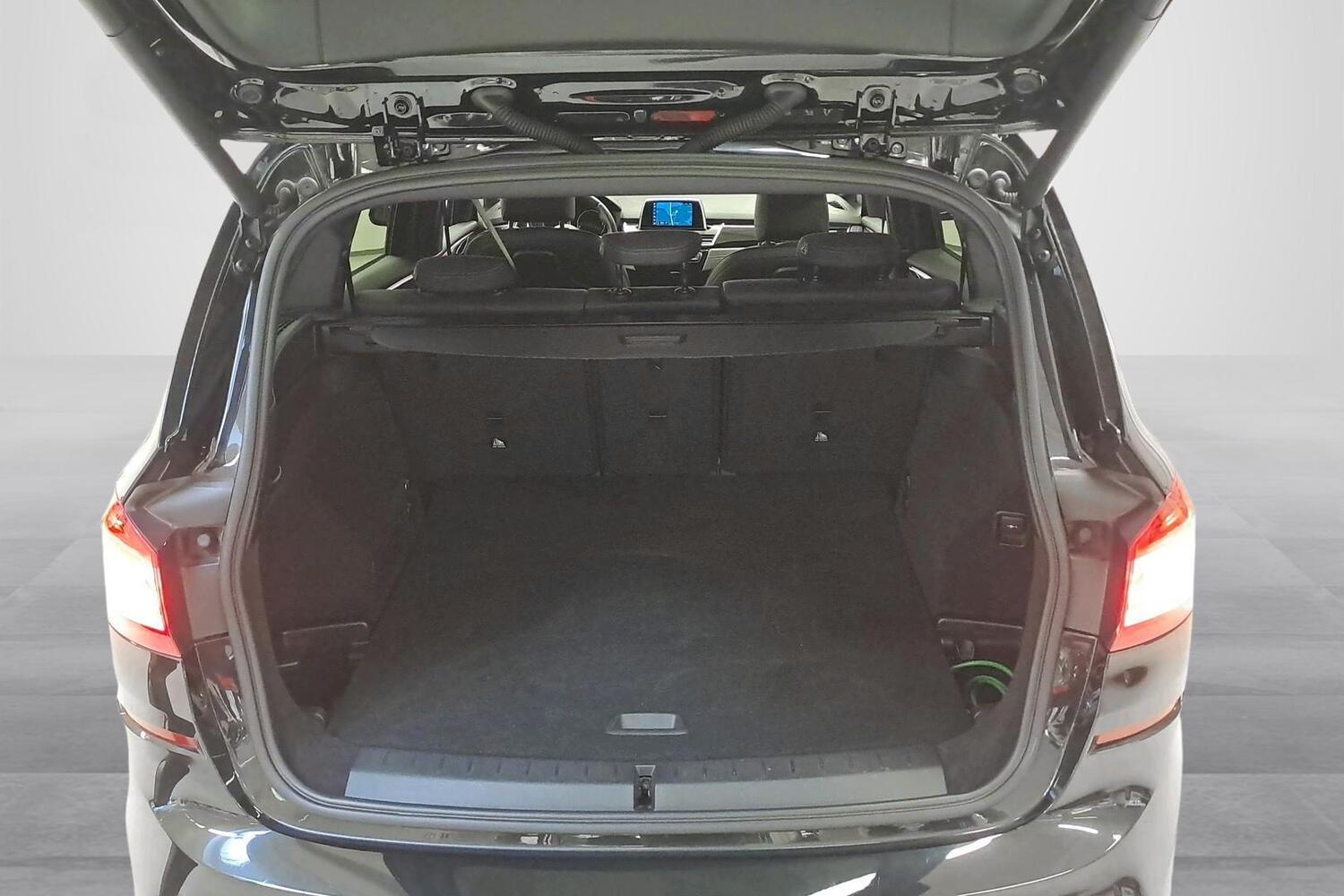BMW 218 vaihtoauto