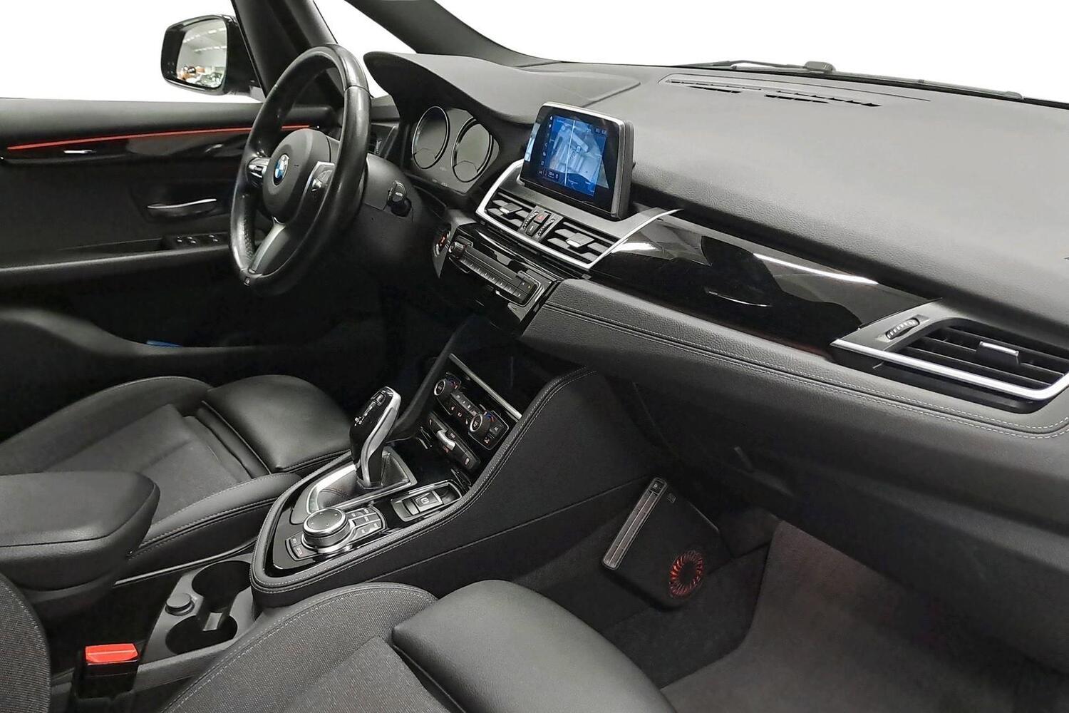 BMW 218 vaihtoauto