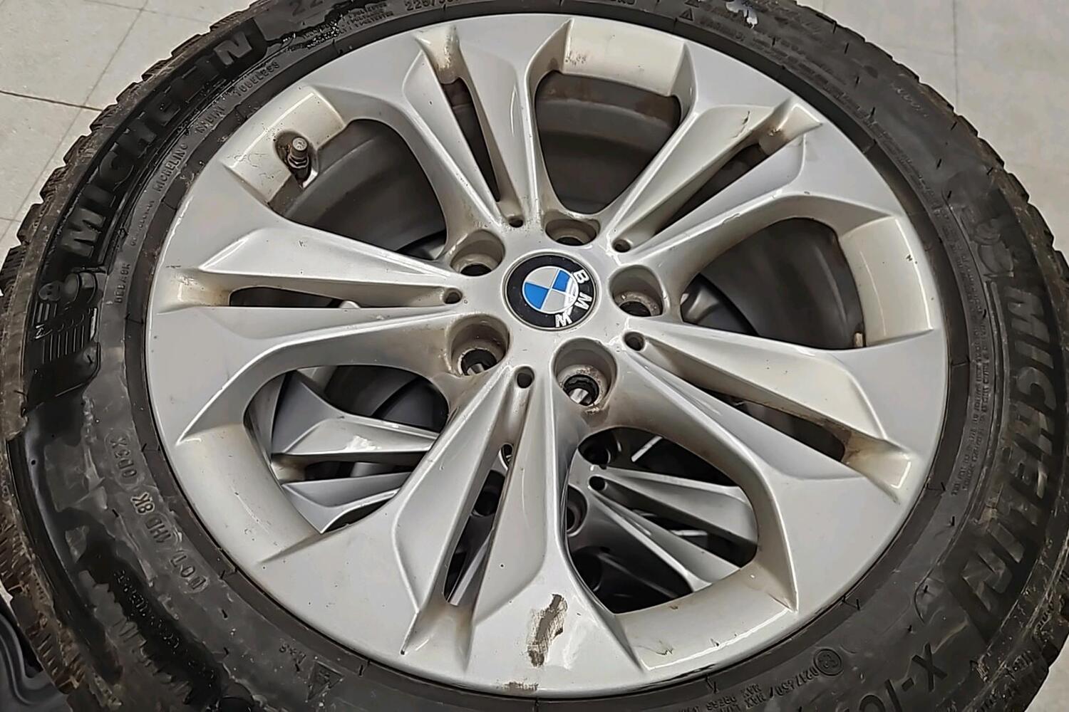 BMW X1 vaihtoauto