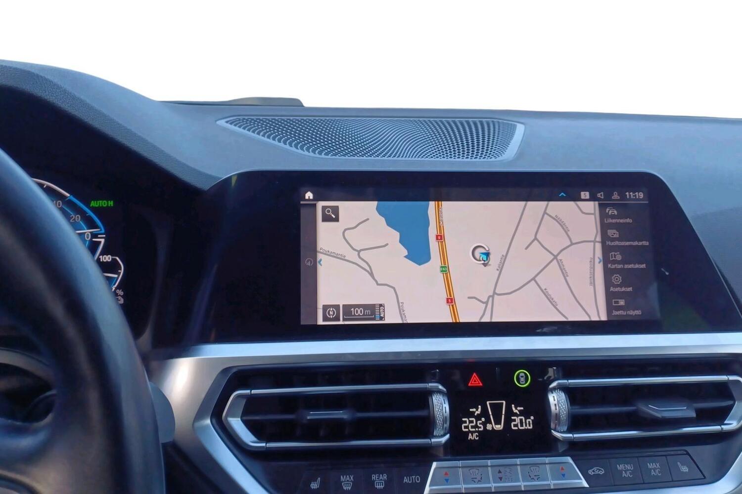 BMW 330 vaihtoauto