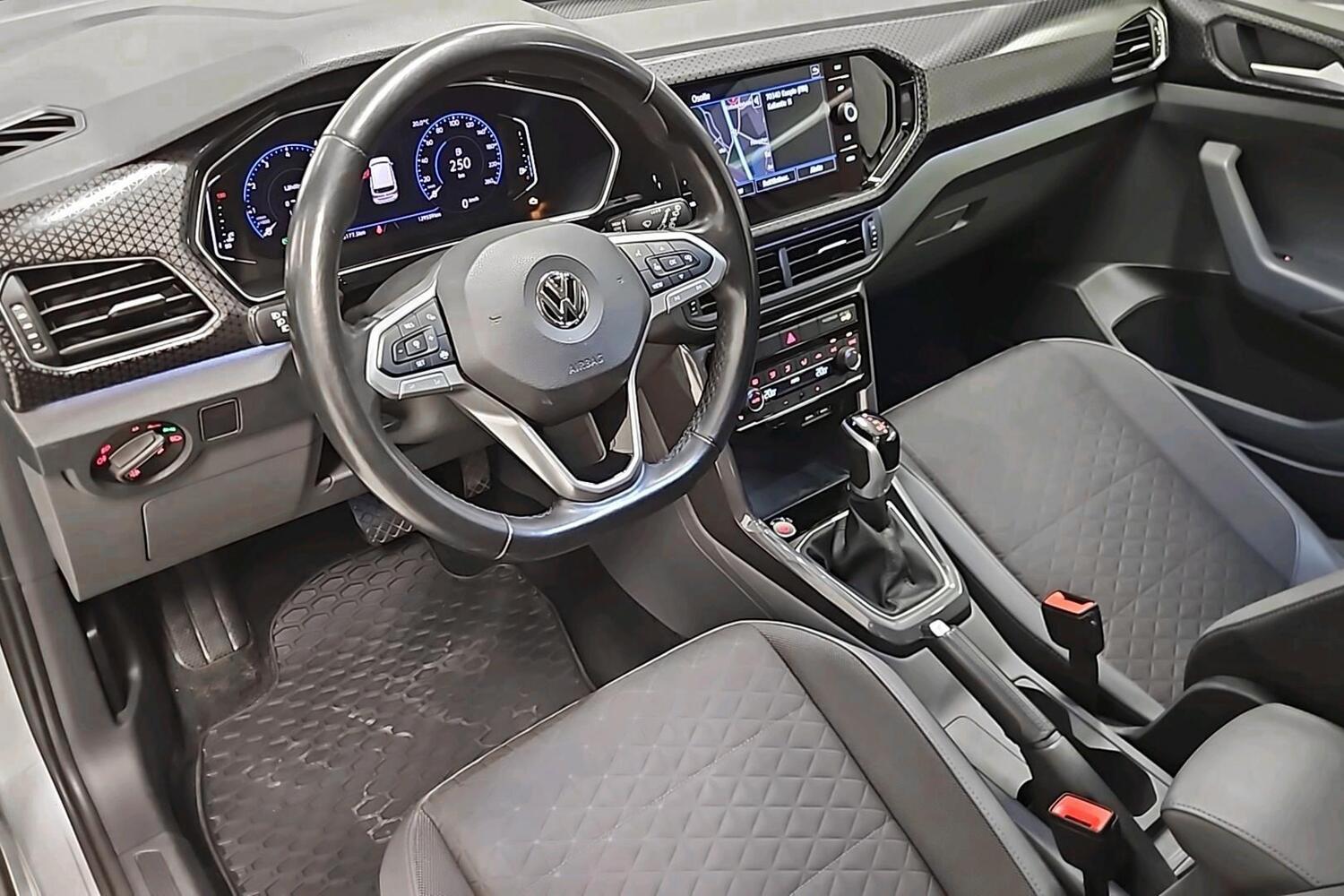 Volkswagen T-Cross vaihtoauto