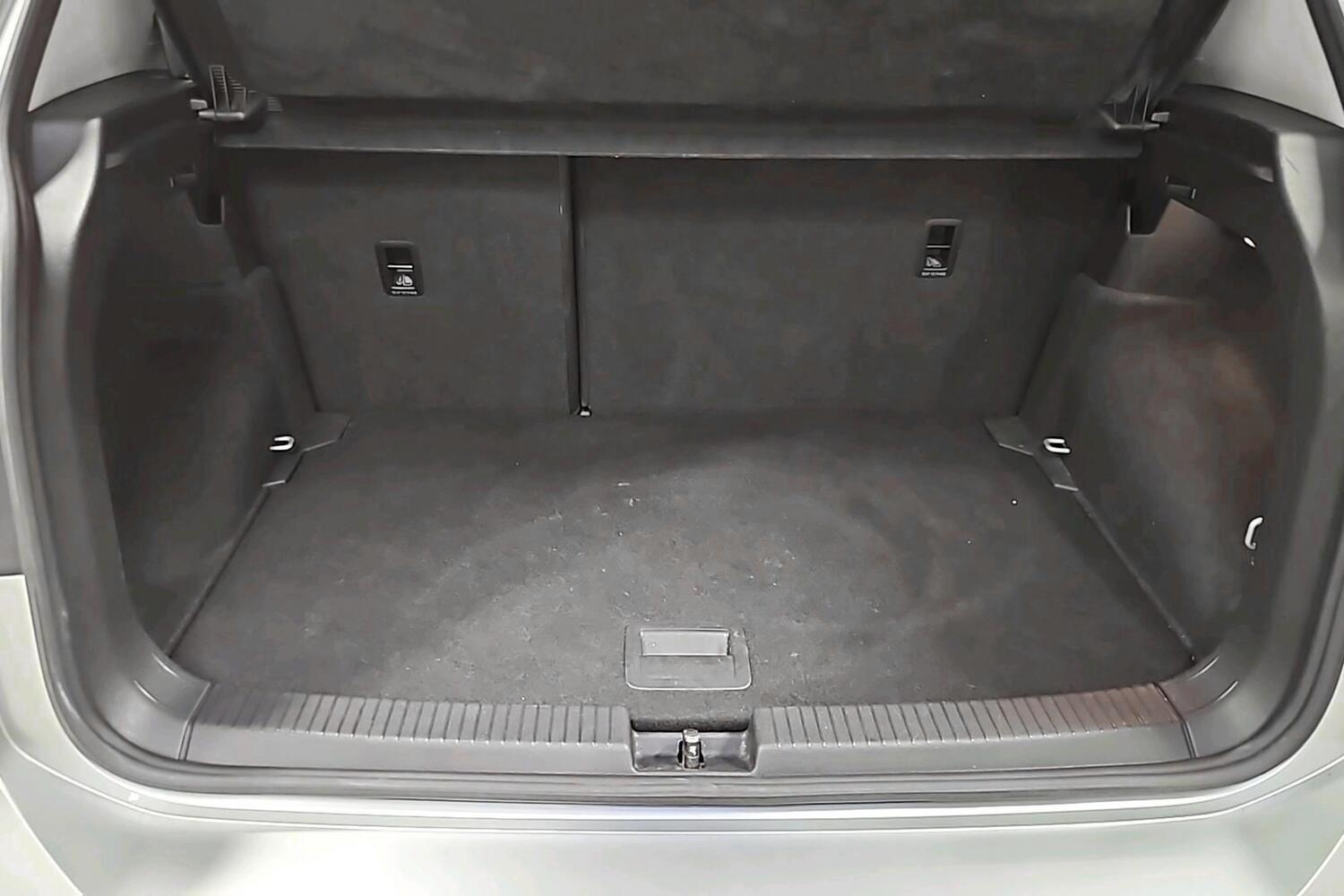 Volkswagen T-Cross vaihtoauto