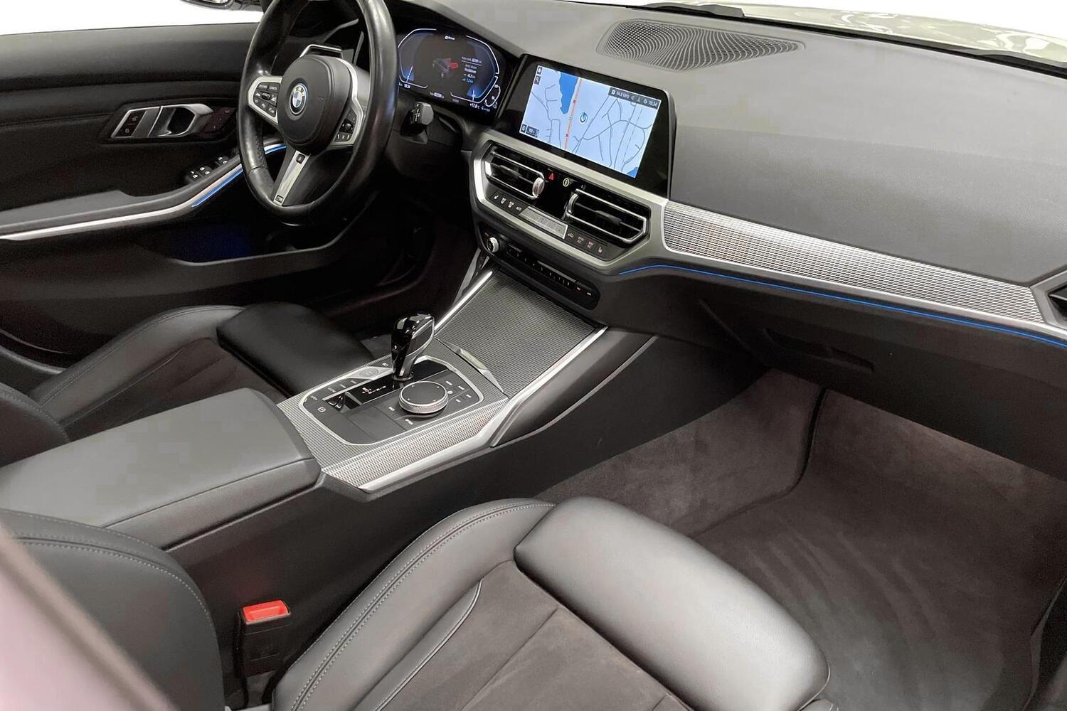 BMW 330 vaihtoauto