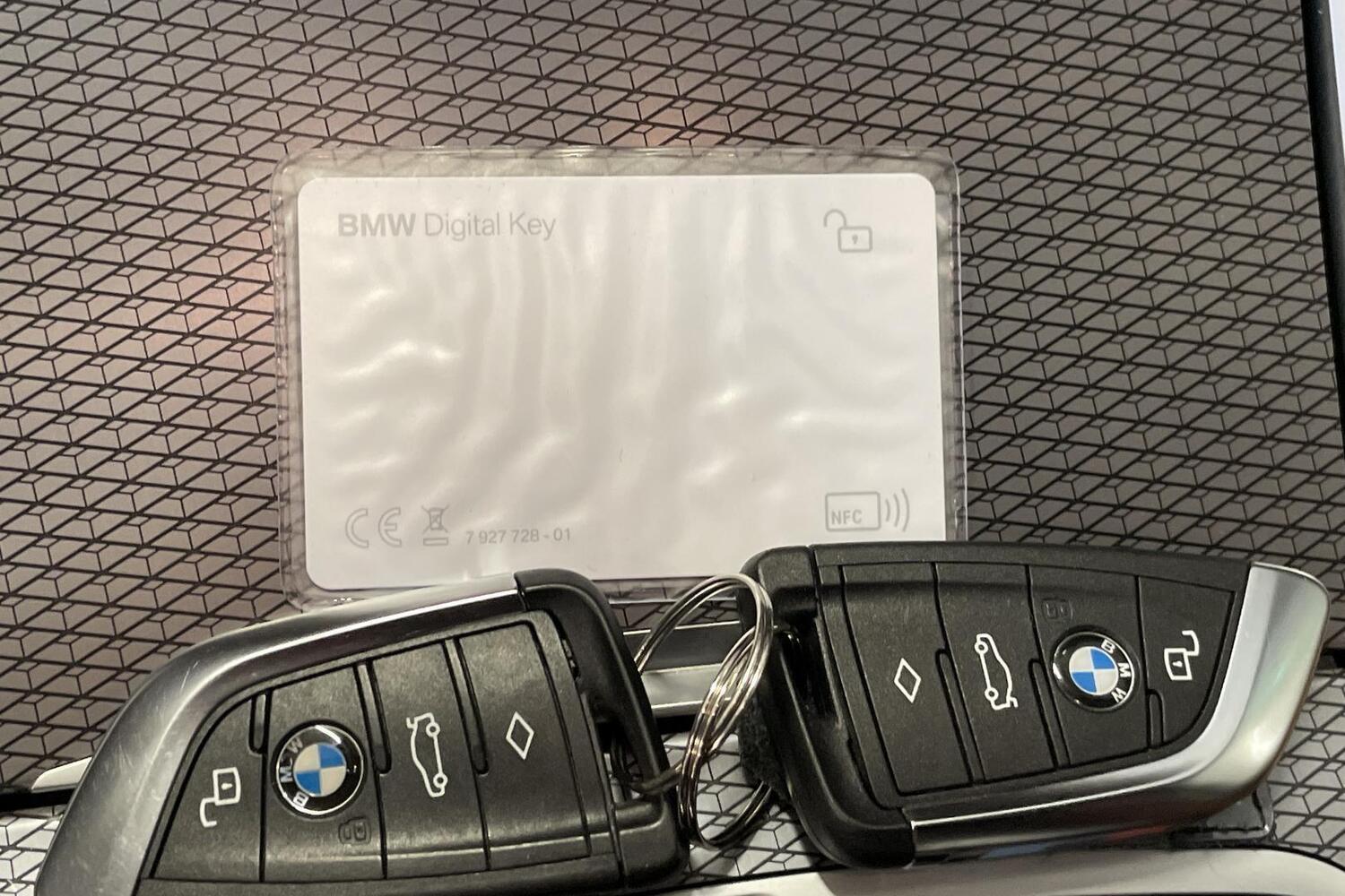 BMW 330 vaihtoauto