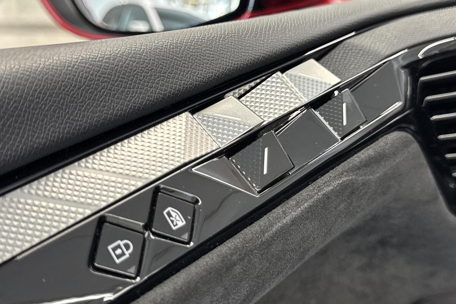 DS 4 vaihtoauto