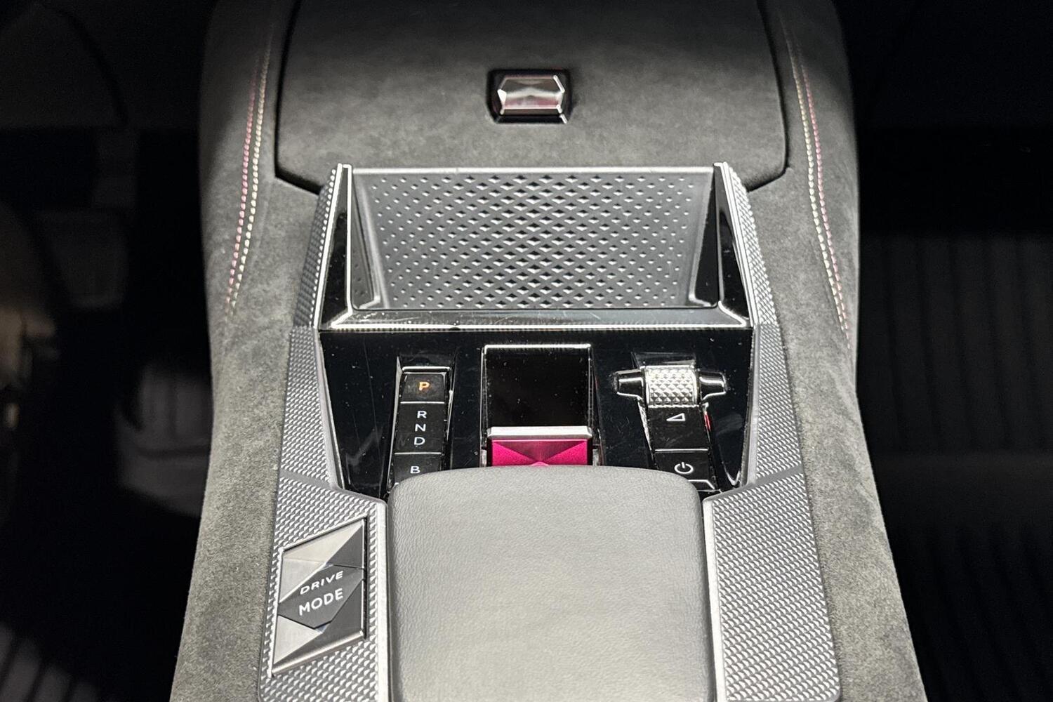 DS 4 vaihtoauto