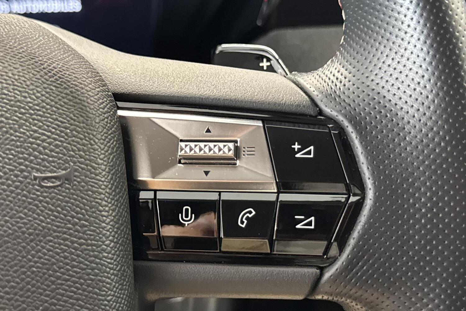 DS 4 vaihtoauto