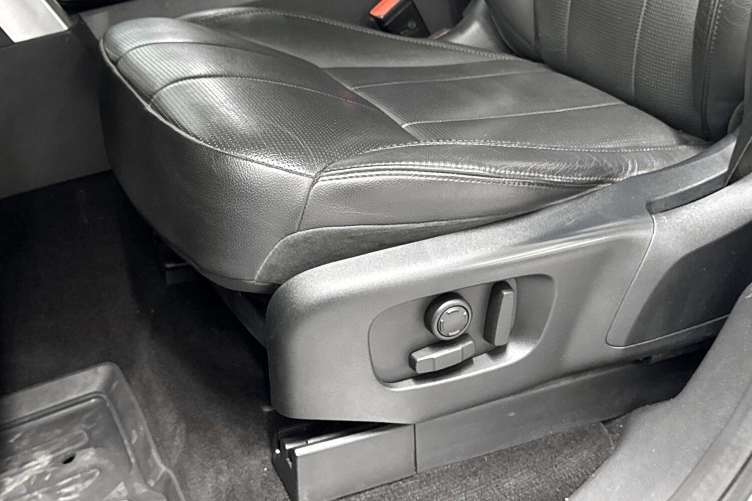 Land Rover Discovery vaihtoauto