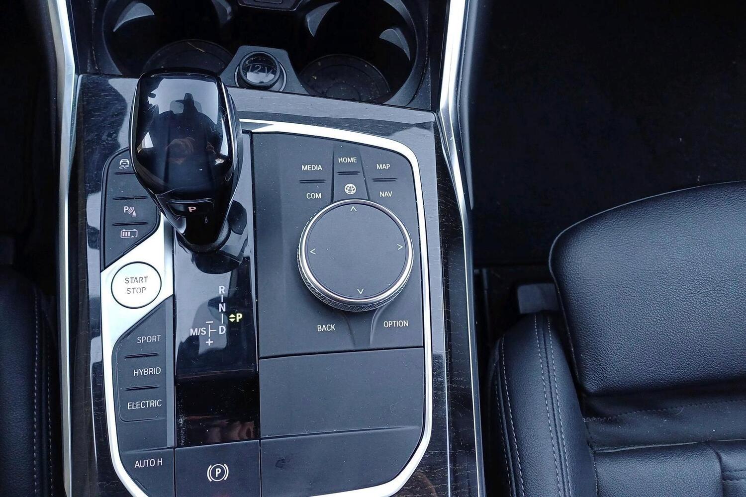 BMW 330 vaihtoauto