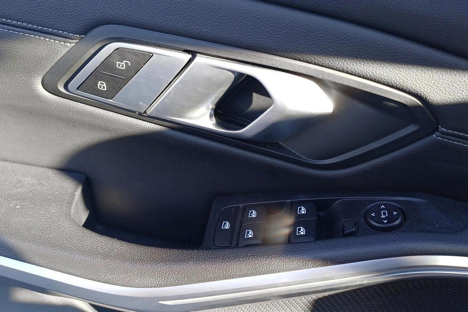 BMW 330 vaihtoauto