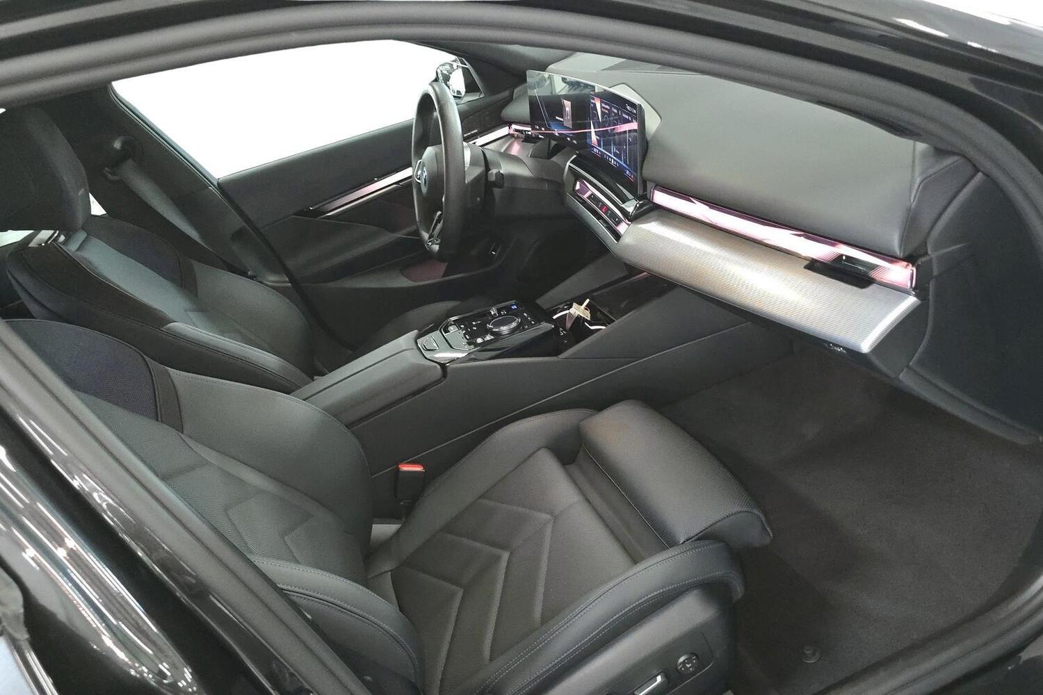 BMW i5 vaihtoauto