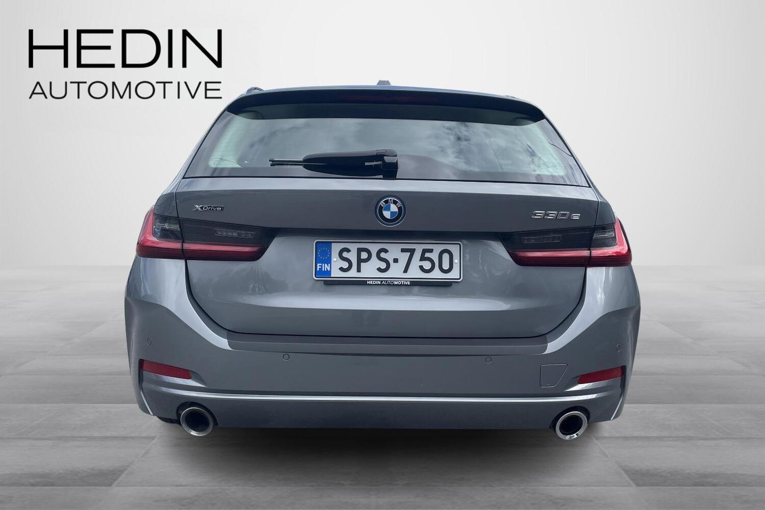 BMW 330 vaihtoauto