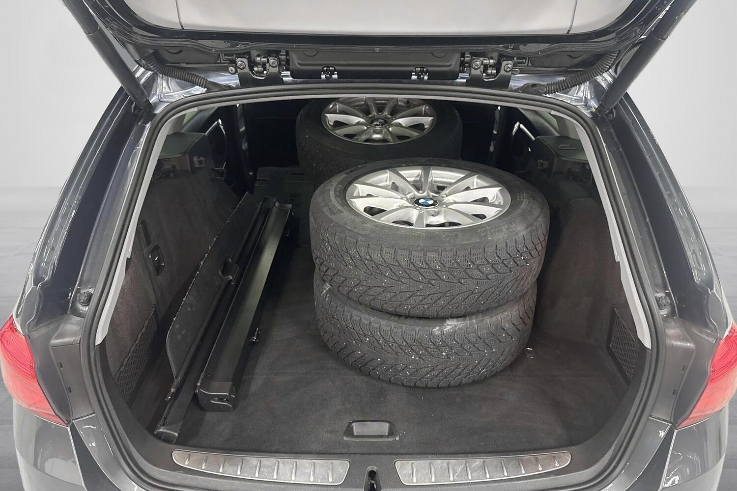 BMW 320 vaihtoauto