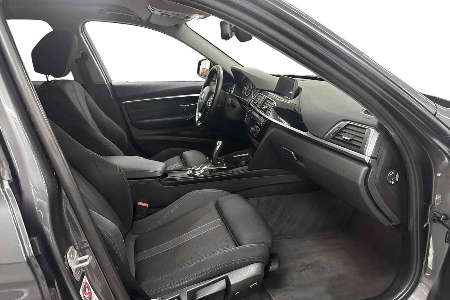 BMW 320 vaihtoauto