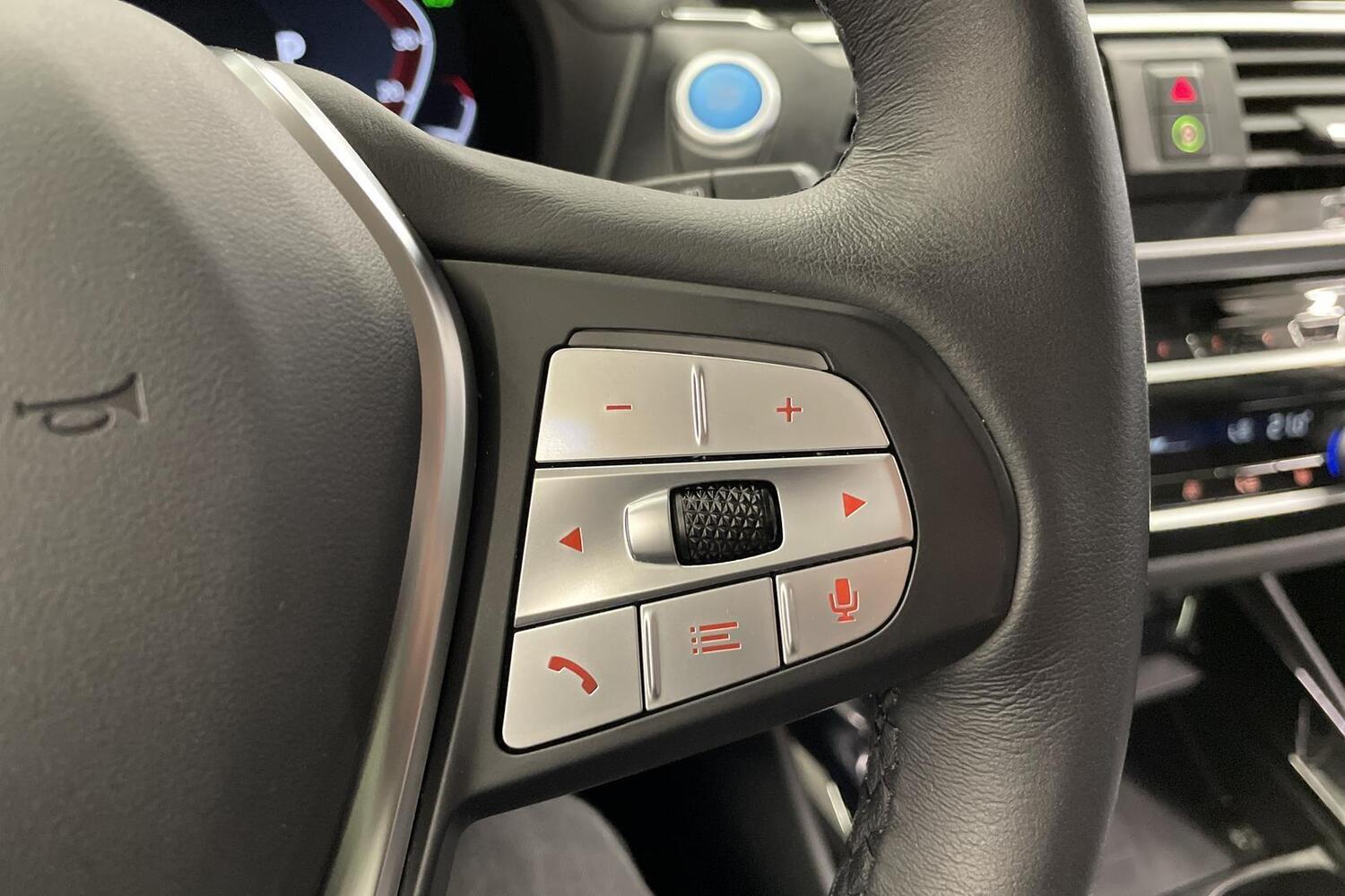 BMW iX3 vaihtoauto