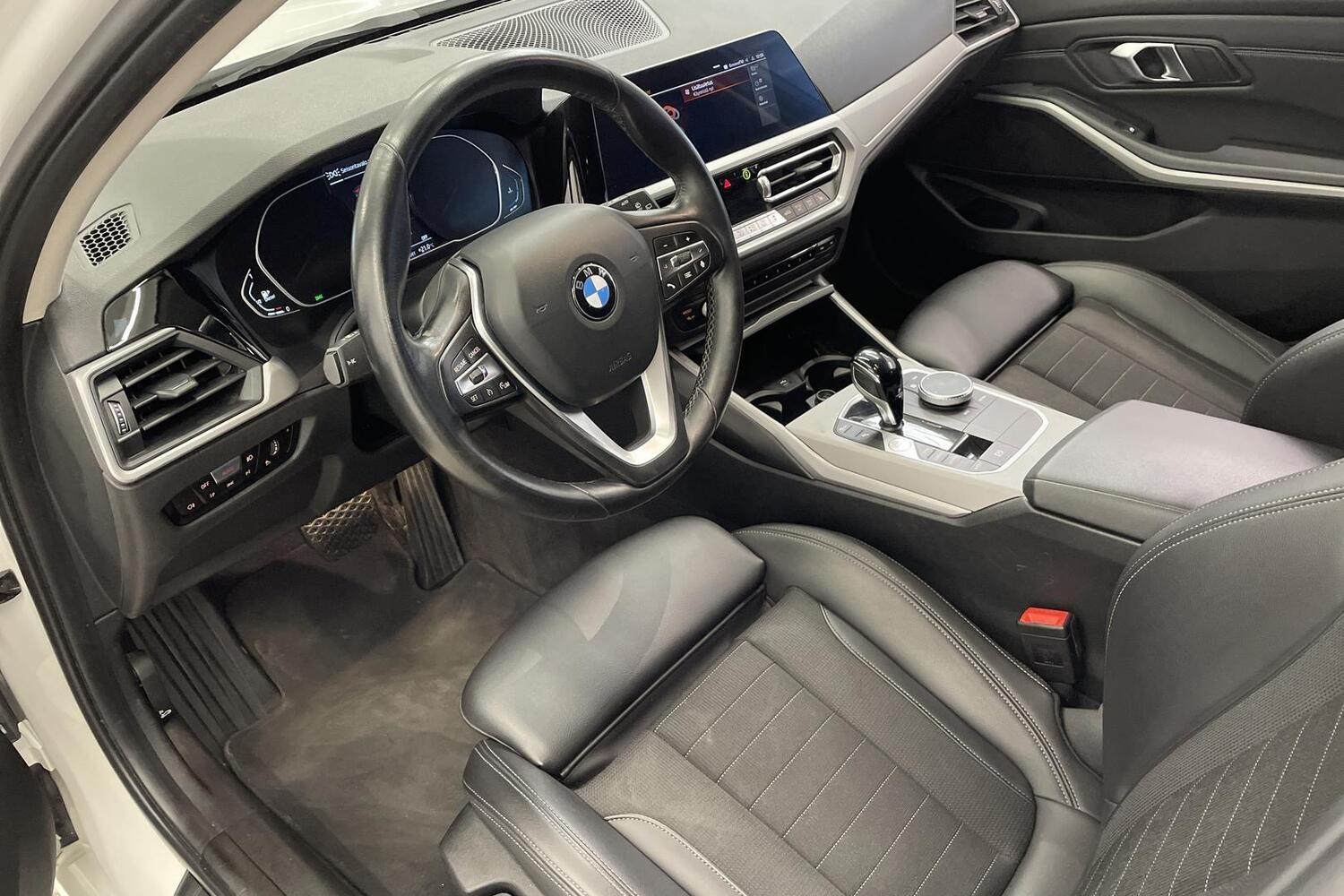 BMW 320 vaihtoauto