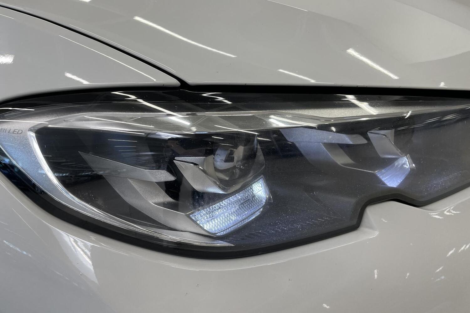 BMW 320 vaihtoauto
